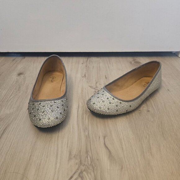 Style & Co Silver Flats Ballet Slip On Shoes Embellished Women’s Sz 6.5 M - Picture 6 of 10